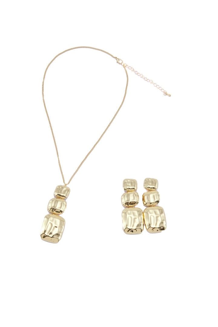 textured gold-tone set