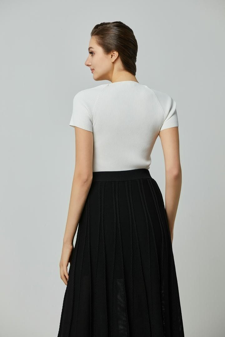 Sweetheart Ribbed Knit Top