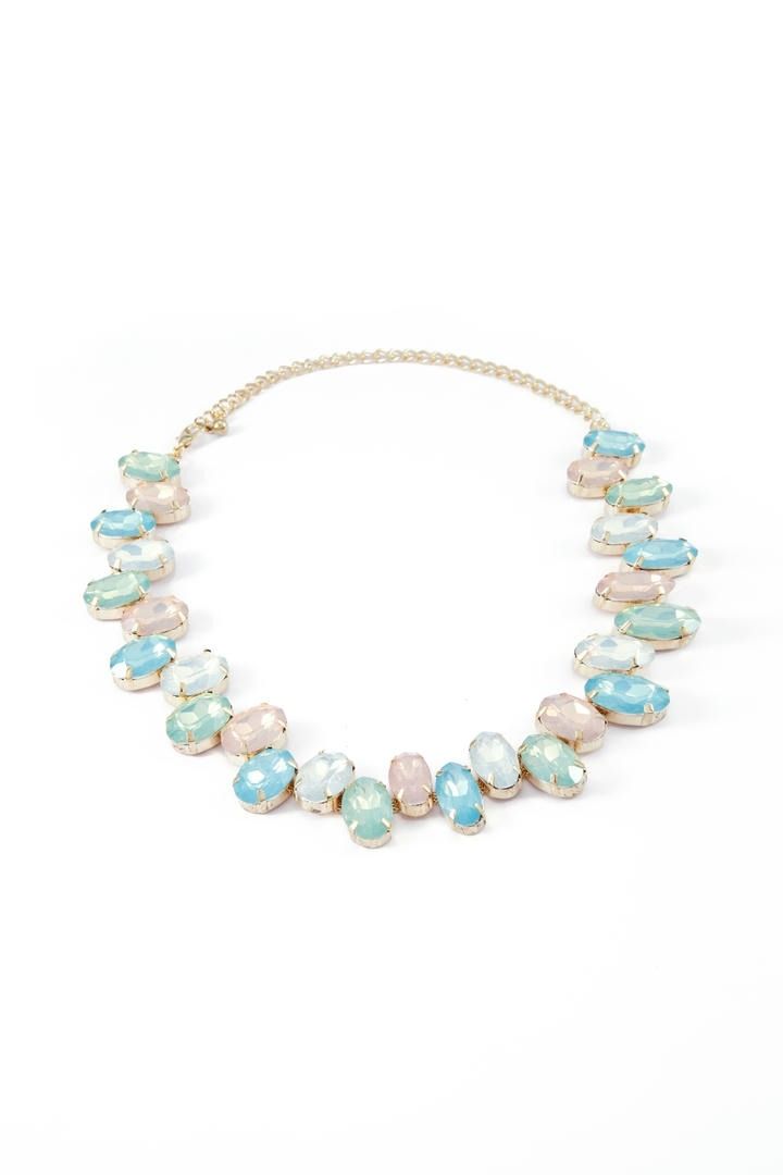 Statement choker necklace