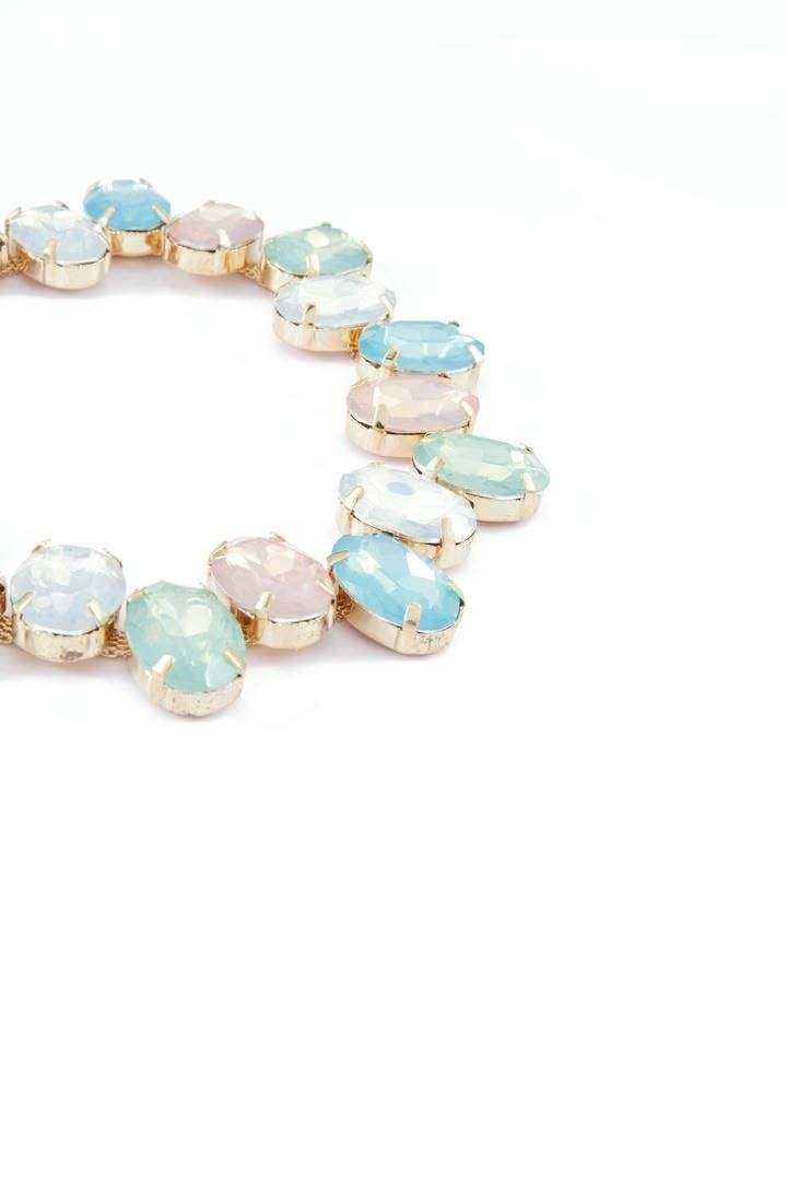 Statement choker necklace