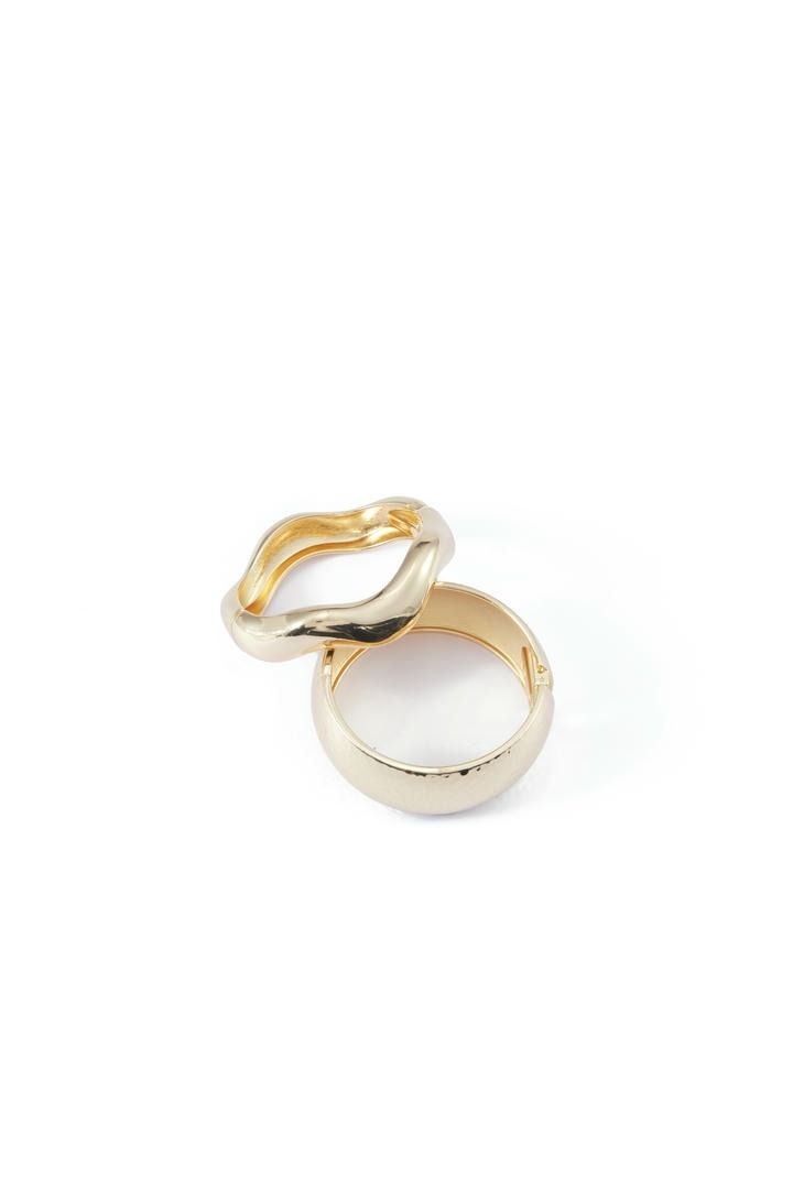 Gold bangle bracelet