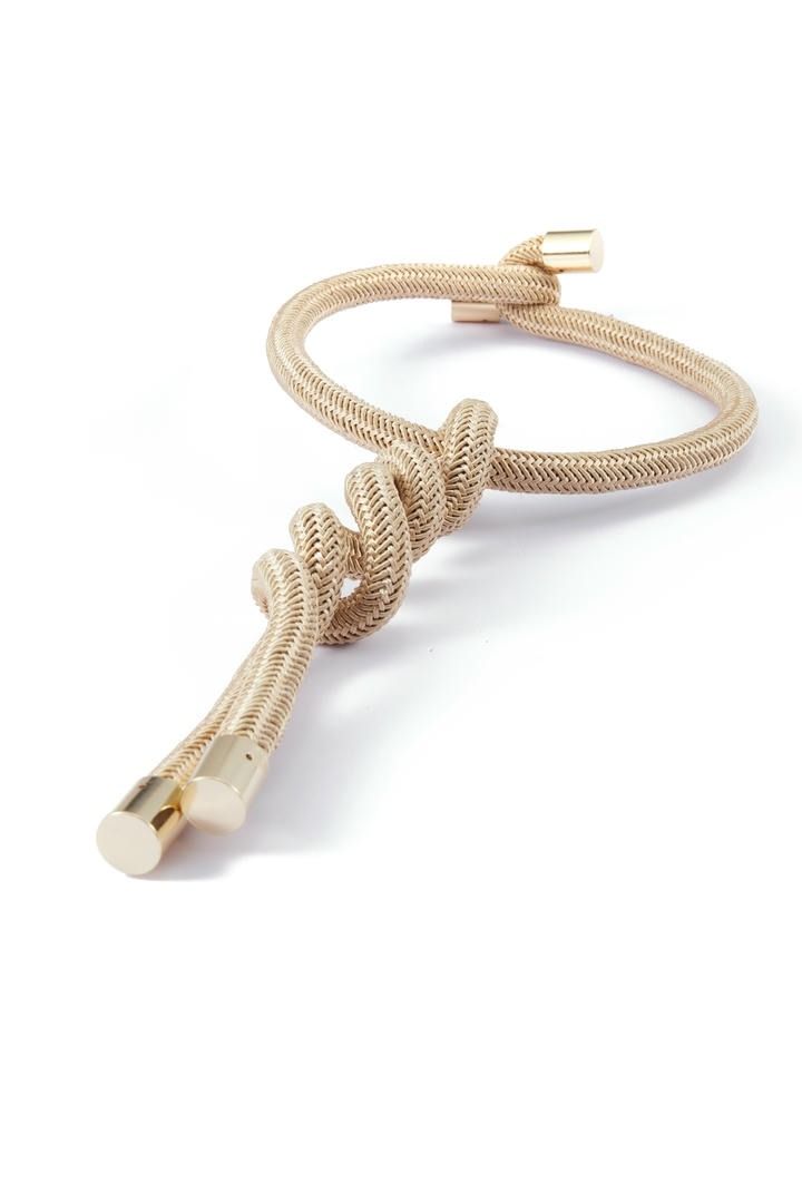 Twisted detail necklace
