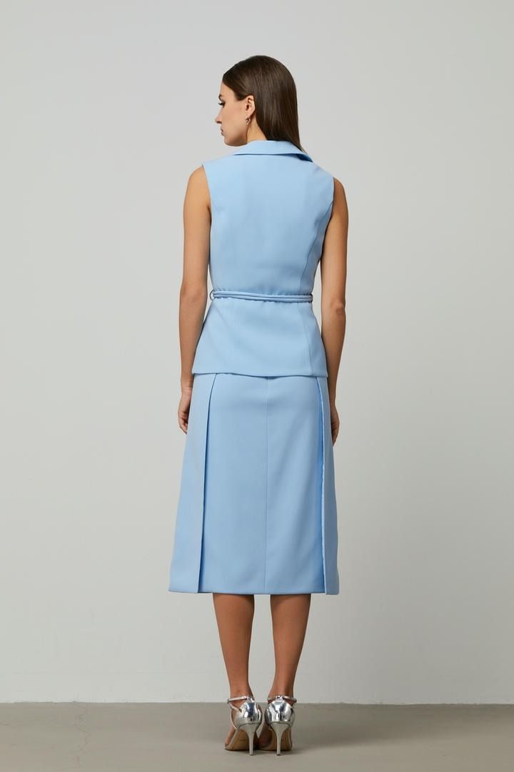 side folds skirt