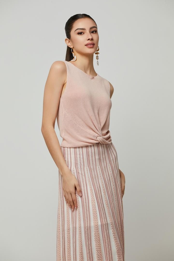 Front Twist Top