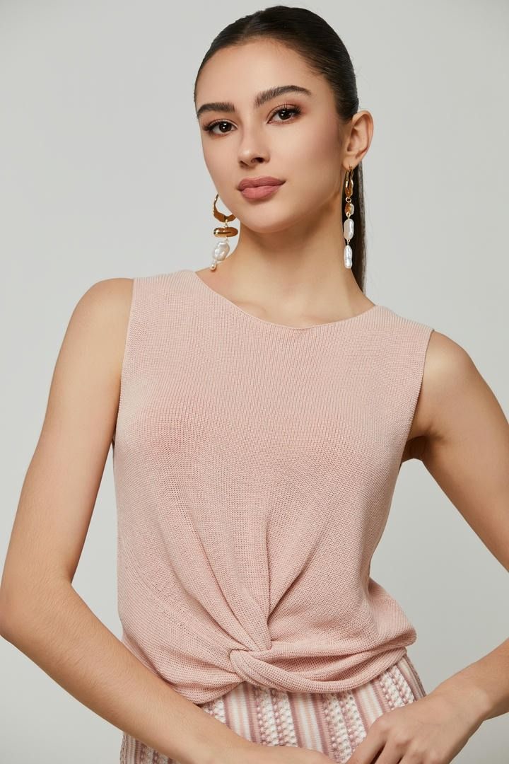 Front Twist Top