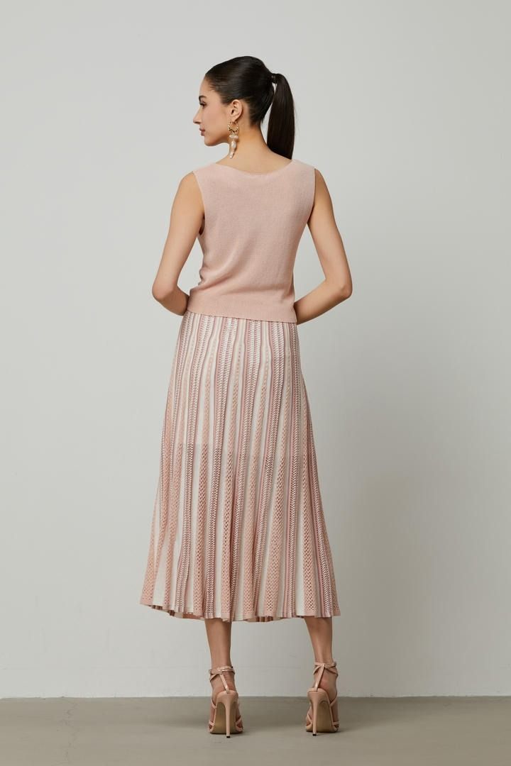 Front Twist Top