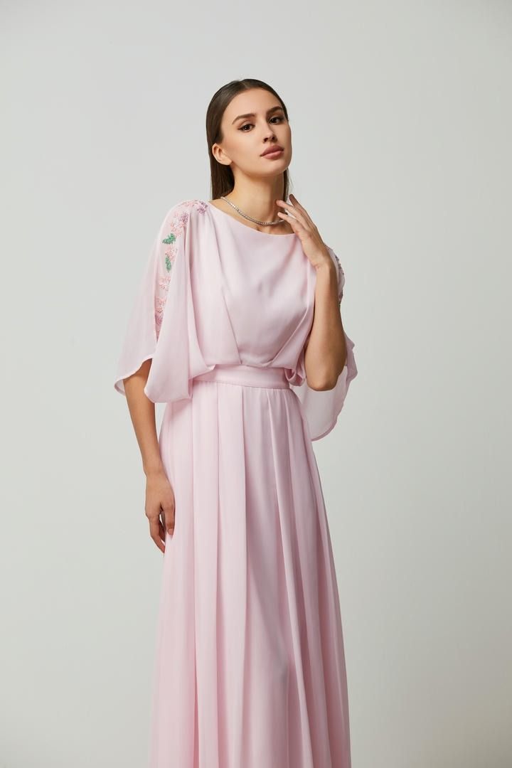 embordered sleeves dress
