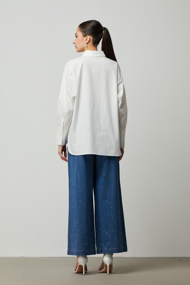 high-waist denim pants