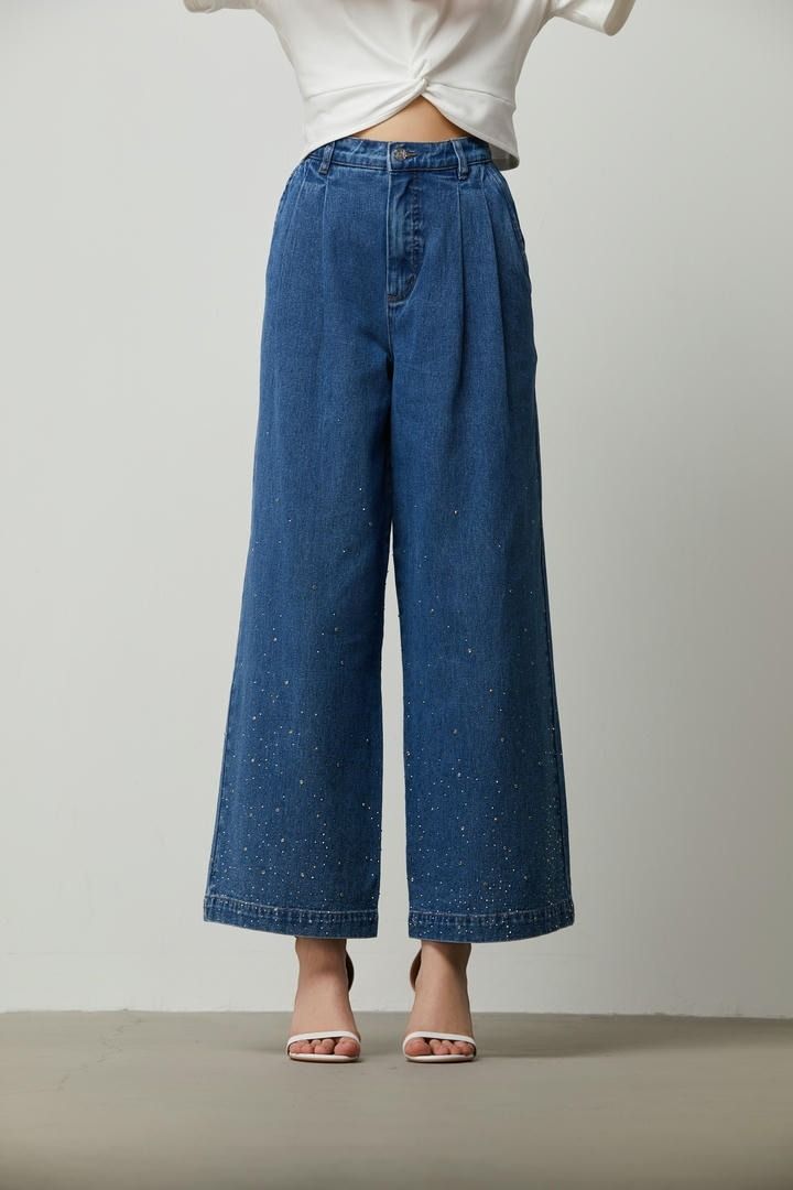 high-waist denim pants