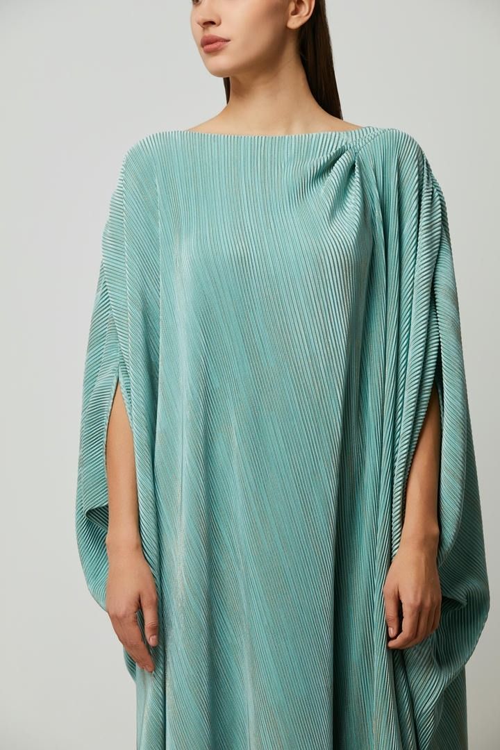 Pleats Asymmetric Kaftan