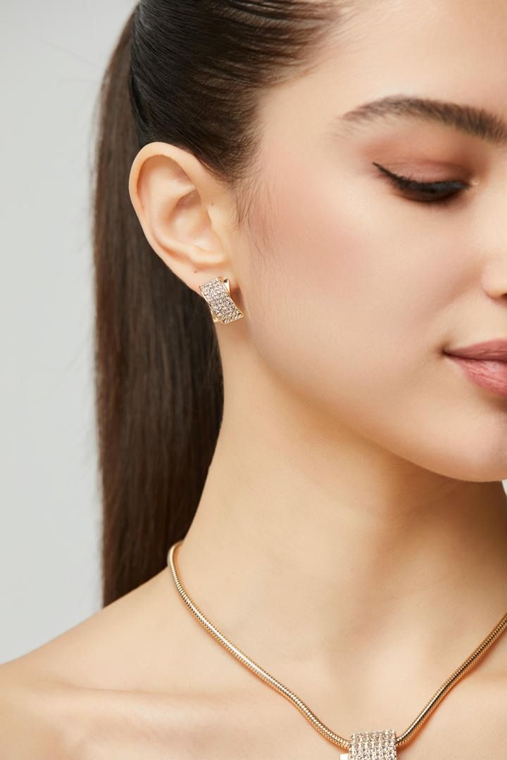 Gold crystal earrings