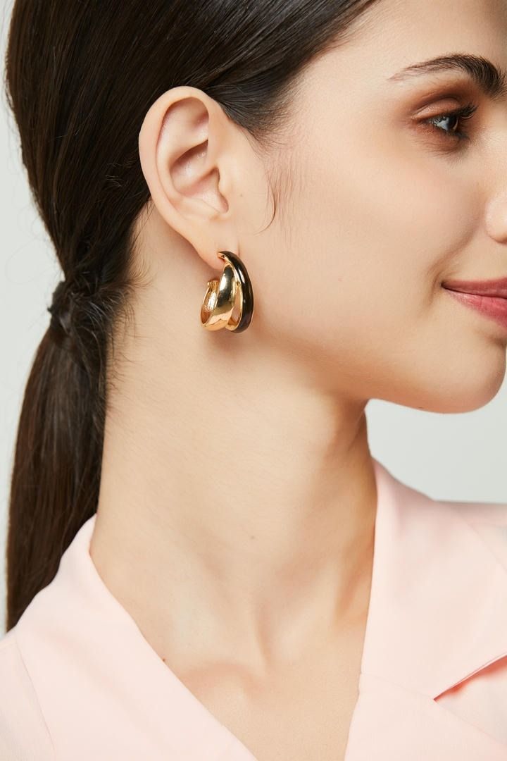 Twisted Gold Hoop Earrings