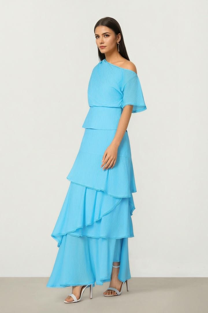 Asymmetric Shoulder Top