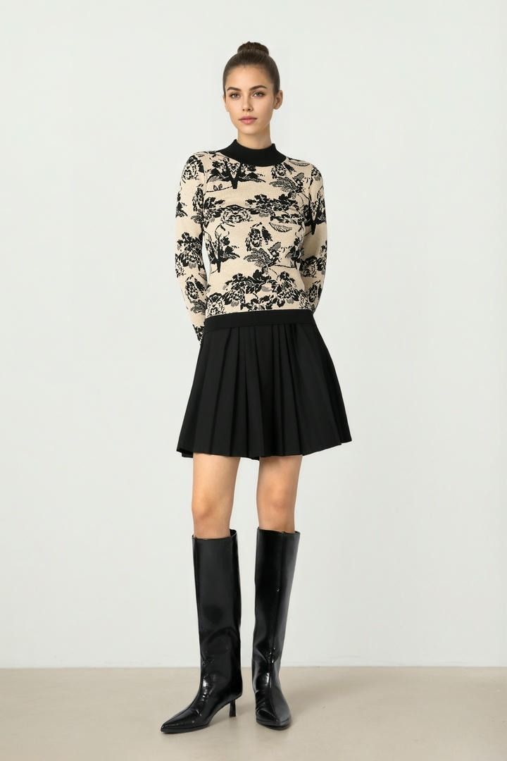 Printed Gold & Black Pullover