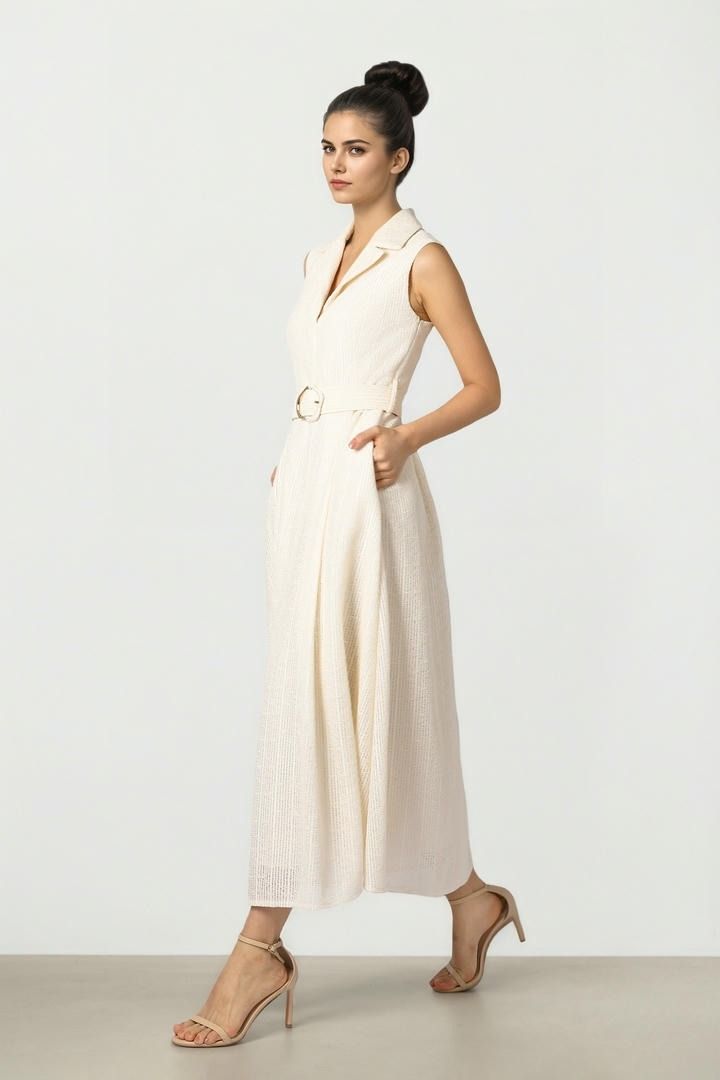 Lapelled Lace Dress