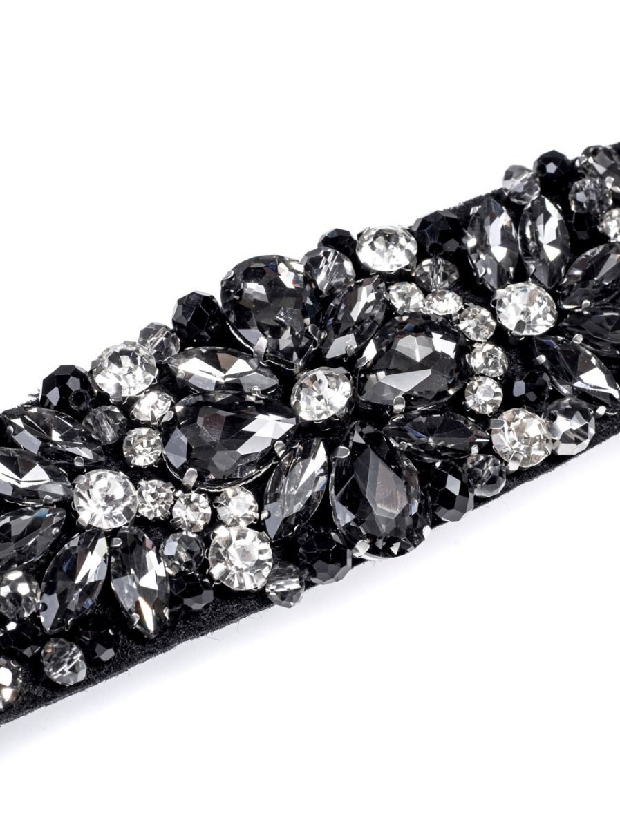 Crystal embellished belt. 