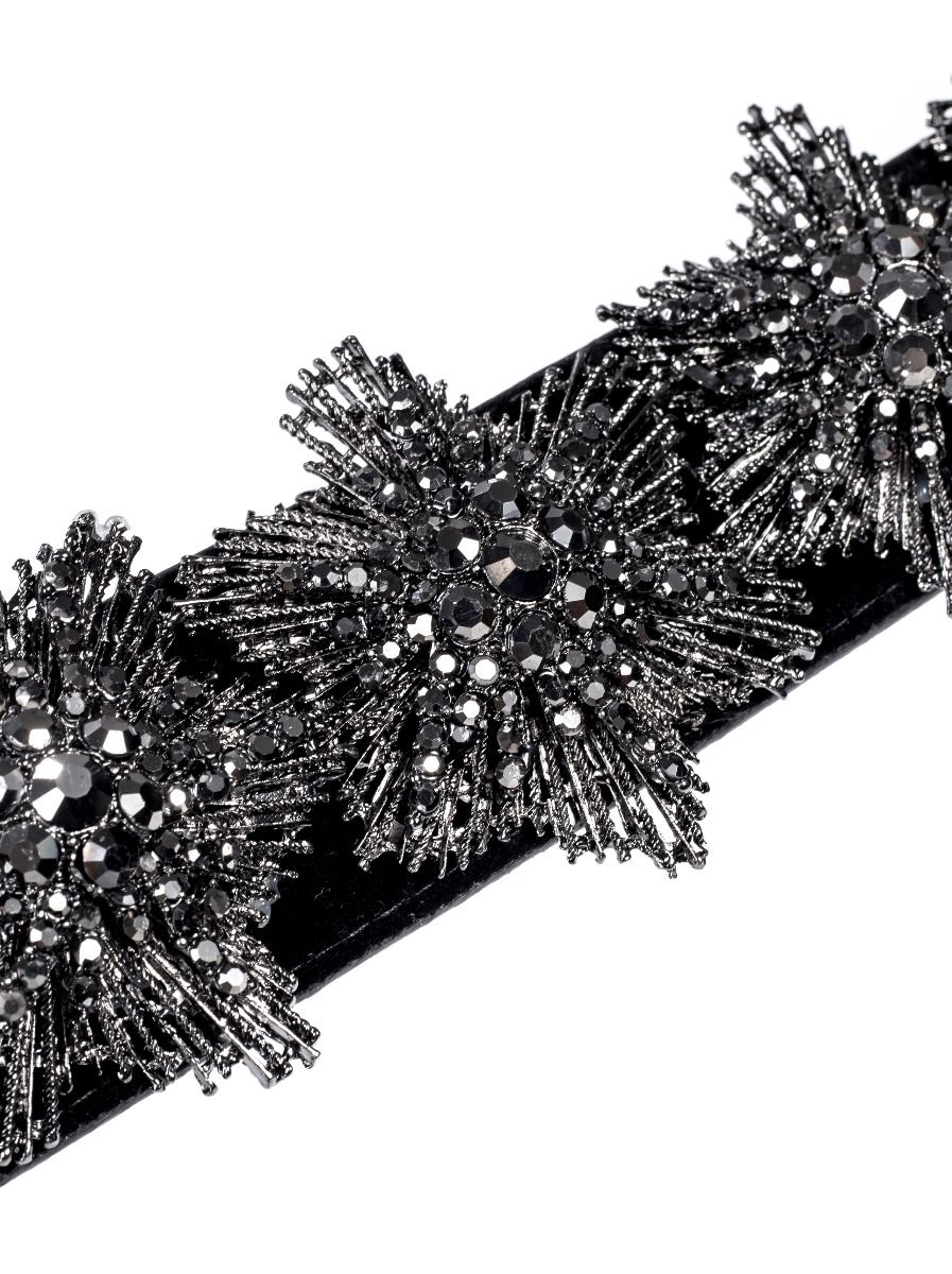 Embellished stars shape belt