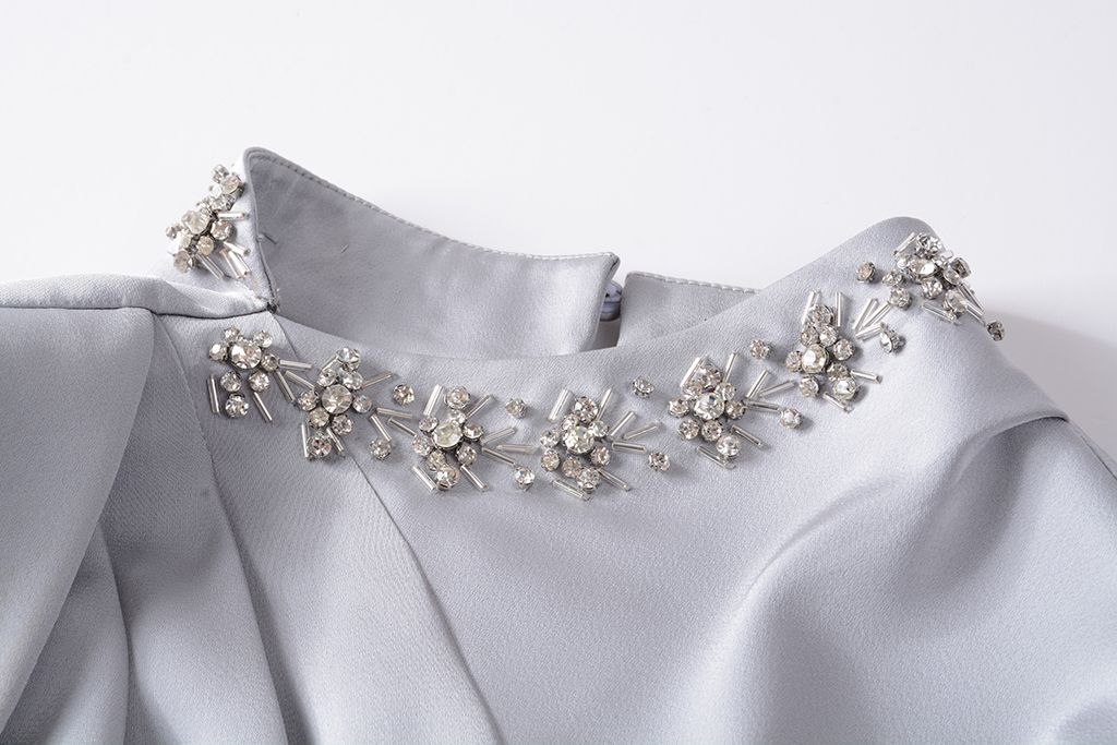 Drape shoulders blouse