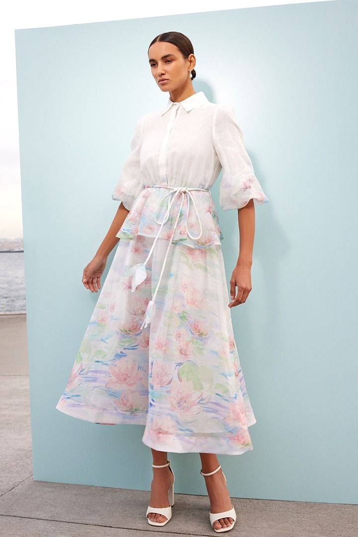 Balloon sleeves dress