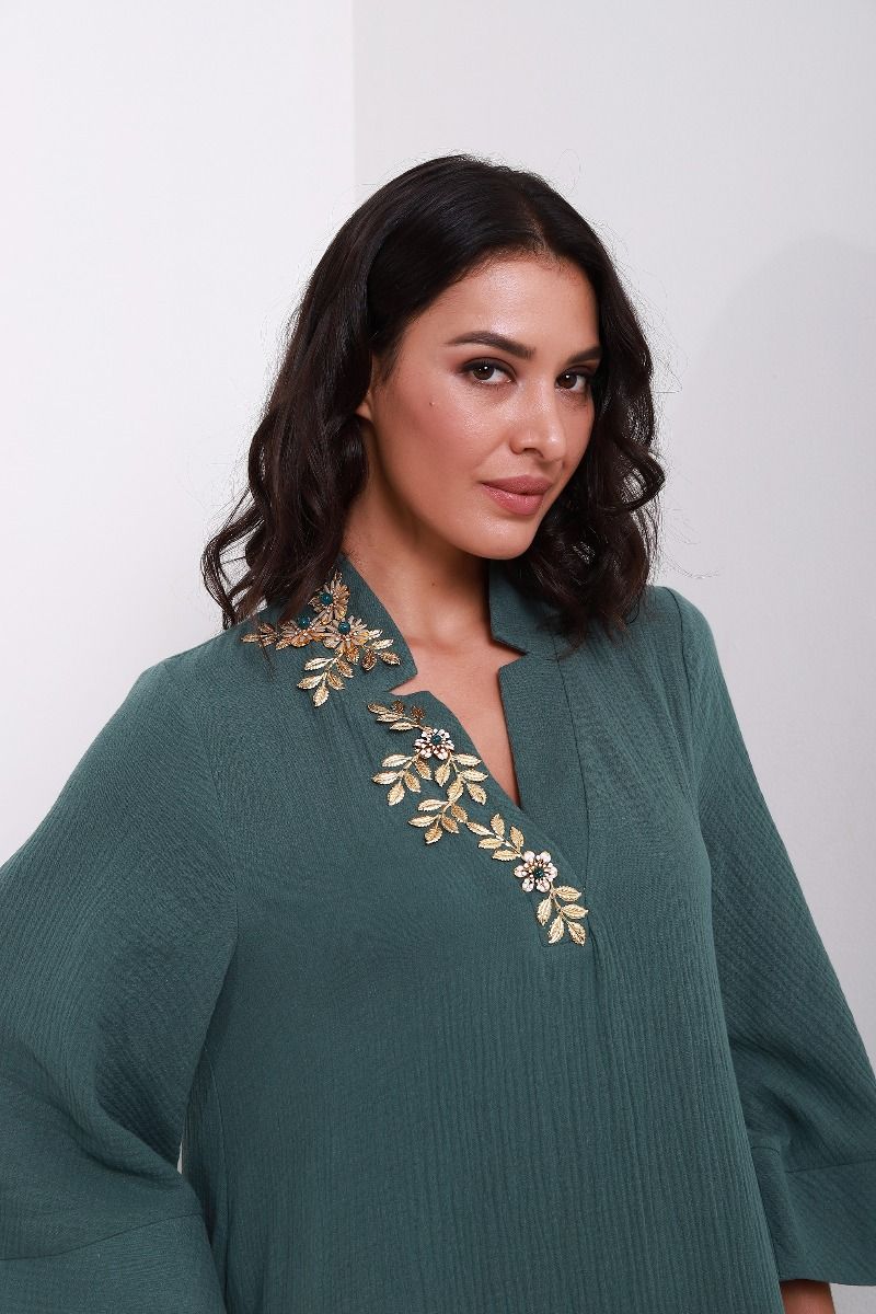 Embellished collar kaftan 