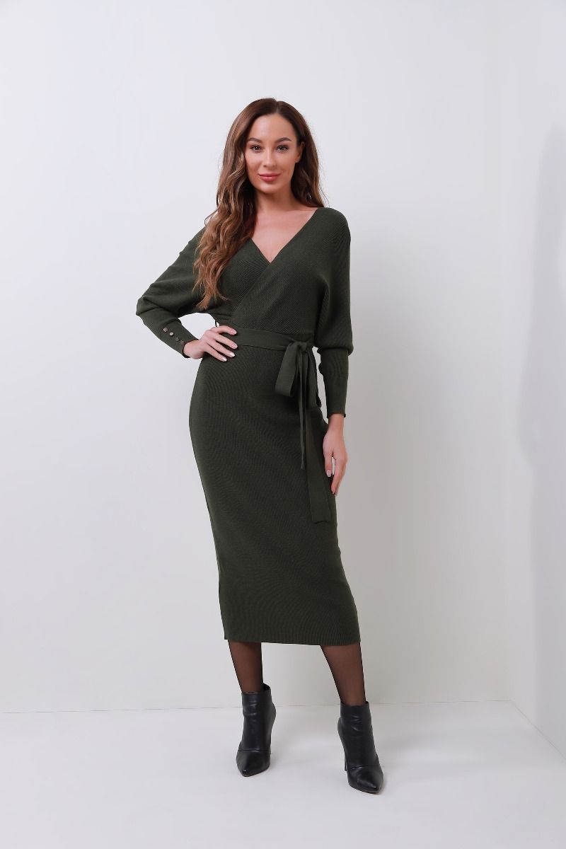 Knitted V neckline dress