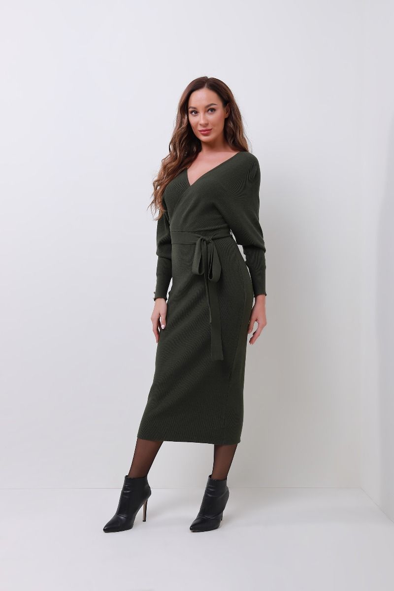 Knitted V neckline dress