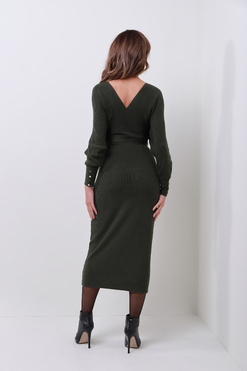 Knitted V neckline dress
