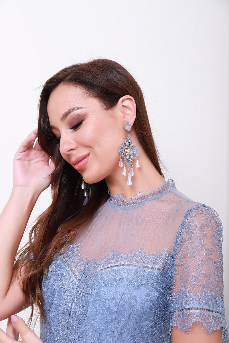 dropping crystals earrings