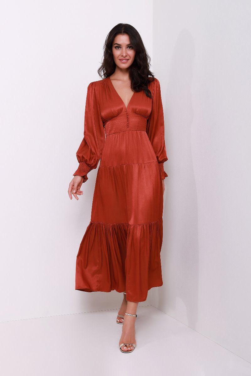 Long sleeves tiered dress