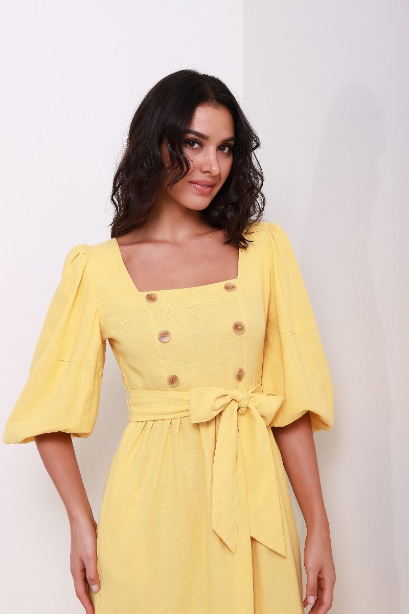 Flared buttoned dress