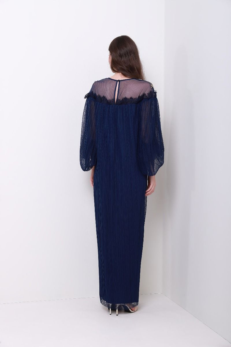 Embellished  shoulders kaftan