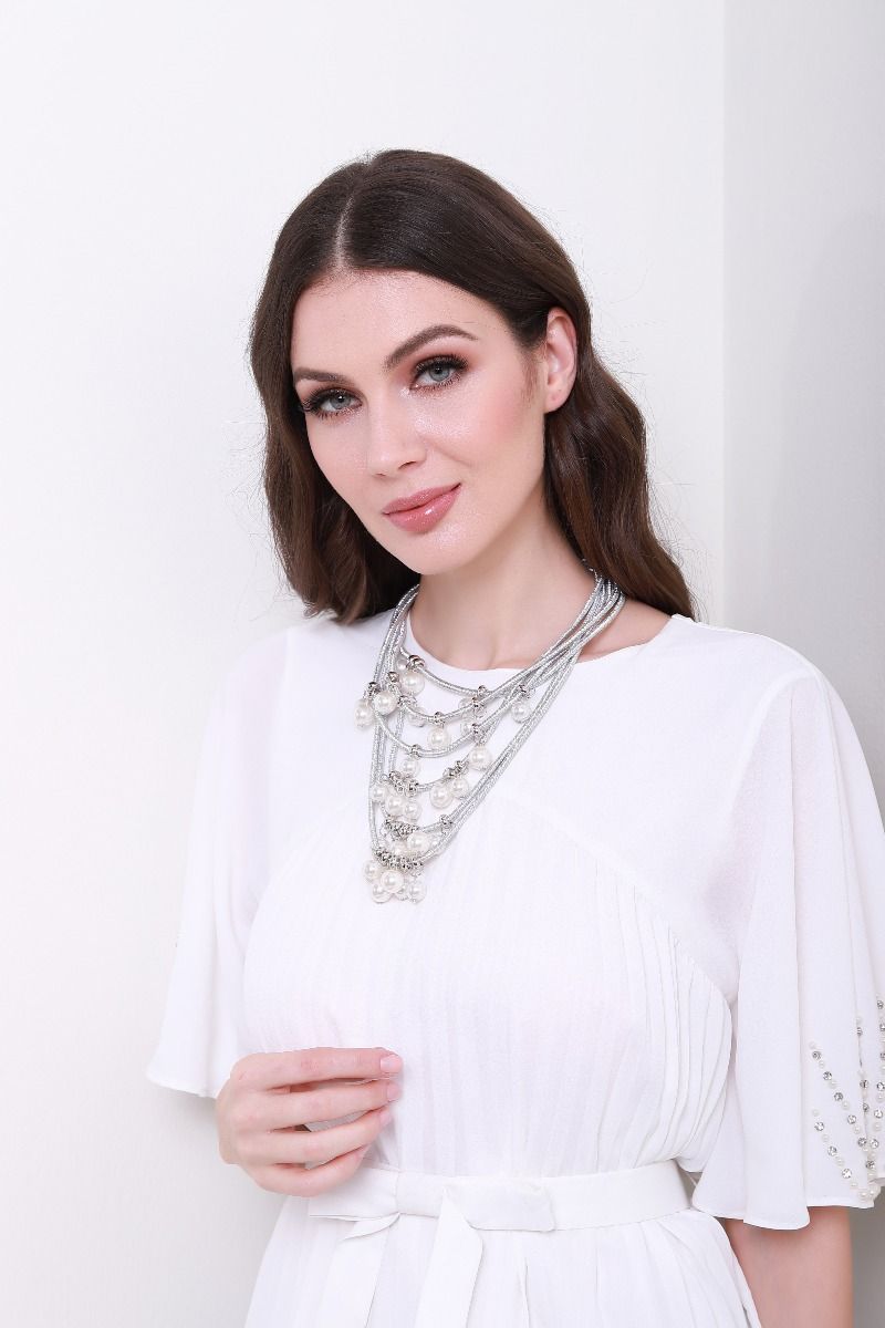 Multi layer necklace