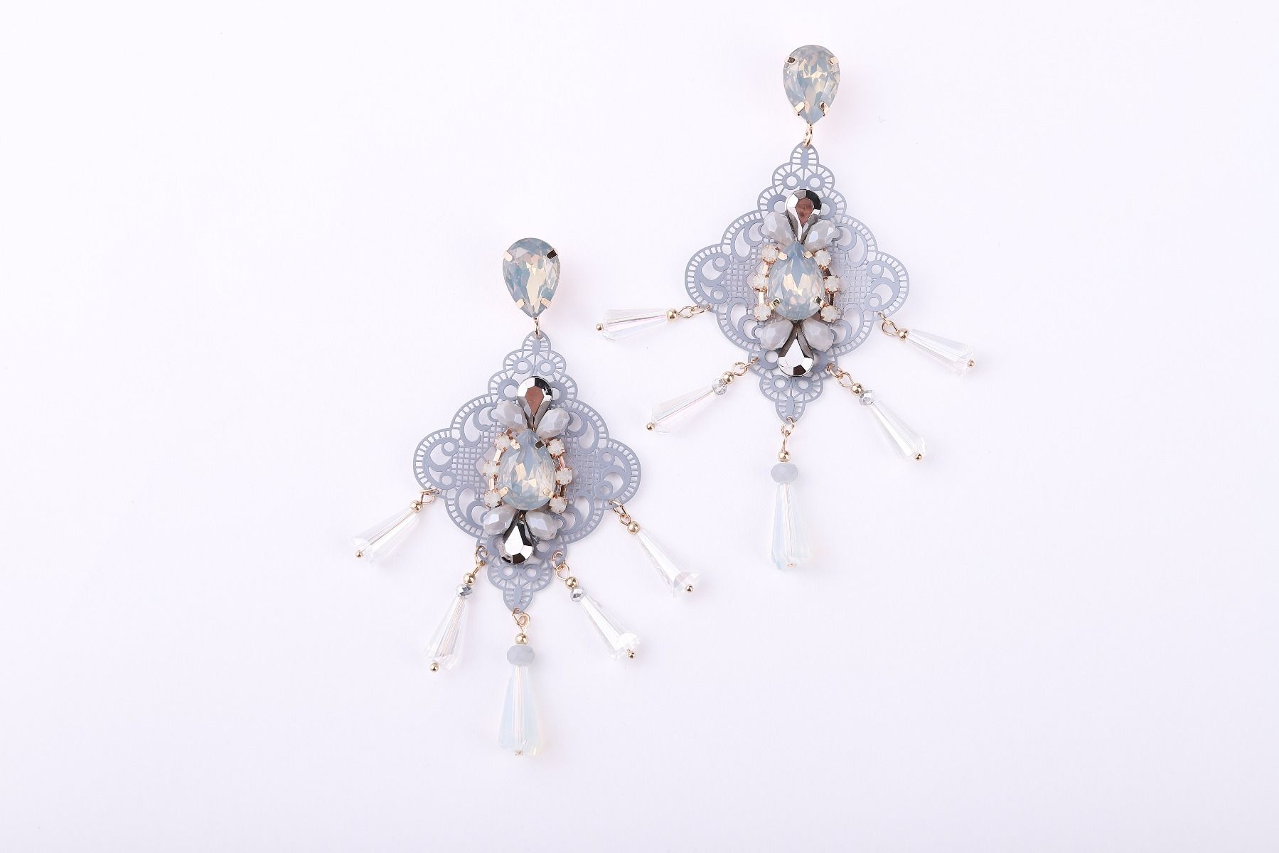 dropping crystals earrings