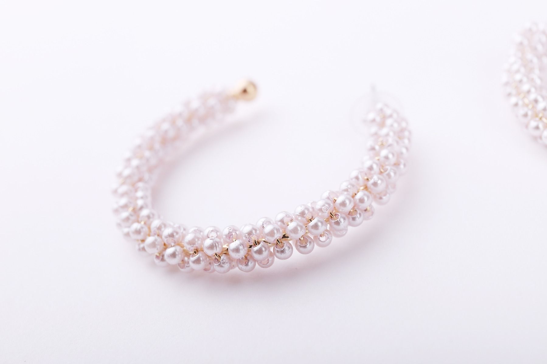 pearls hoop earrings