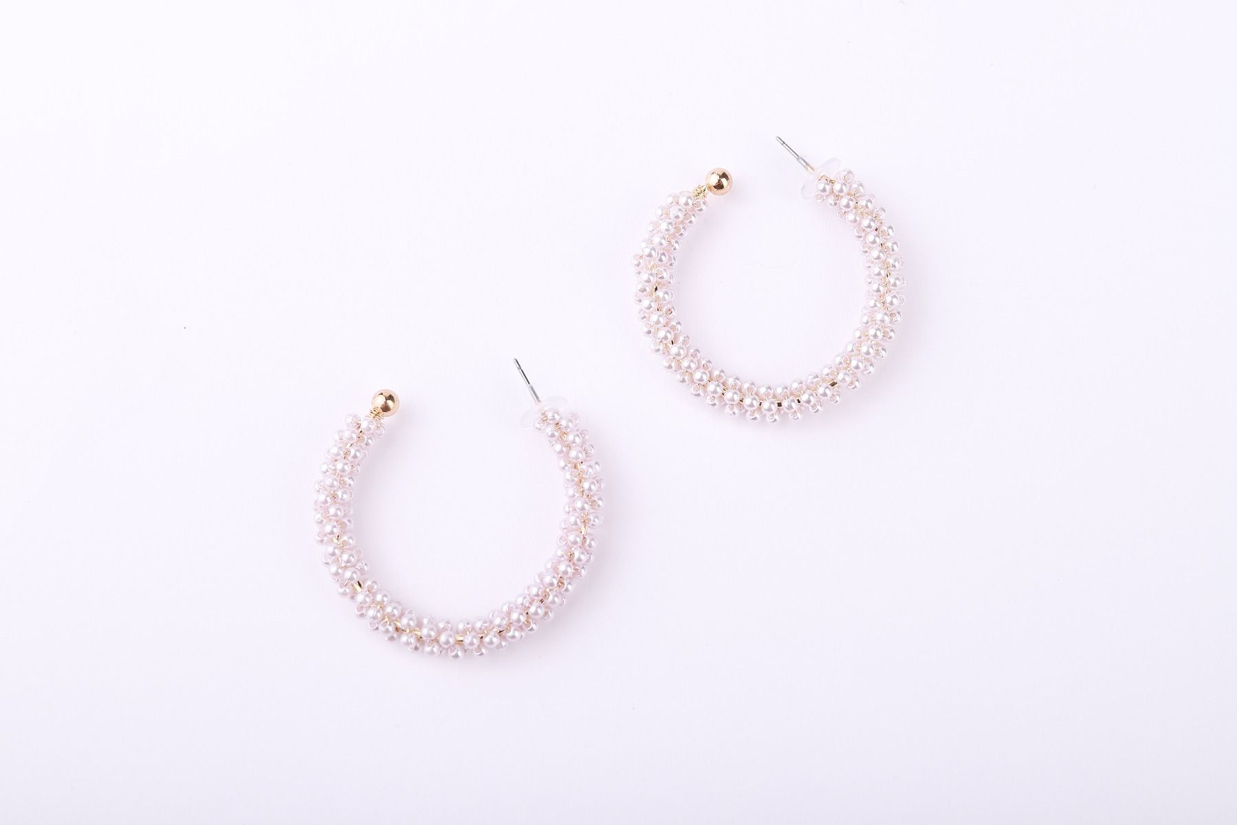 pearls hoop earrings