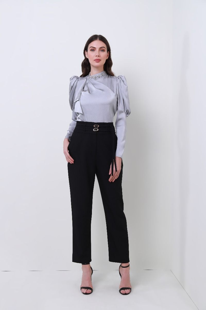 Drape shoulders blouse