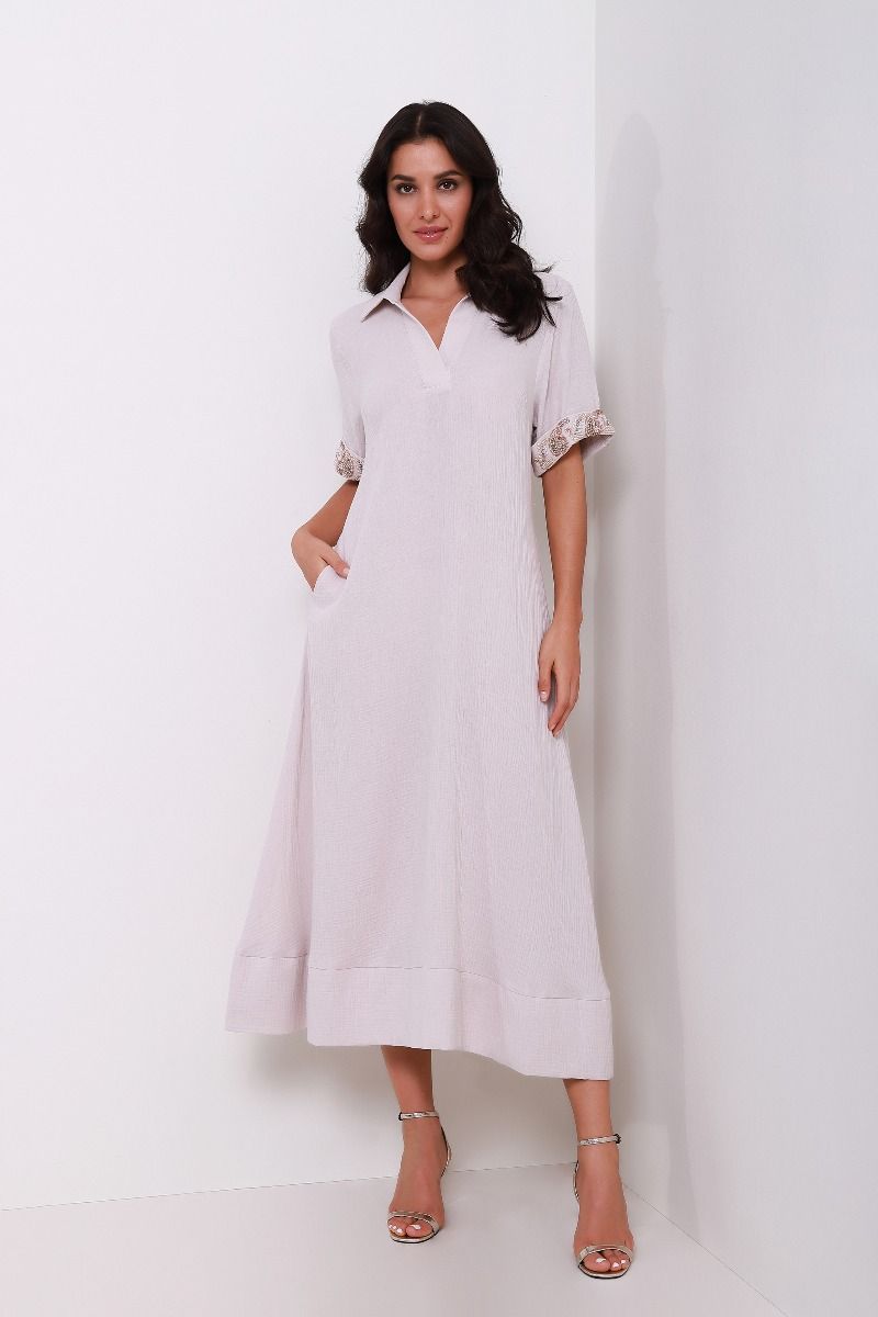 Collared embellished kaftan