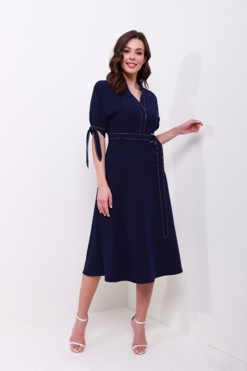 Adjustable belt dress