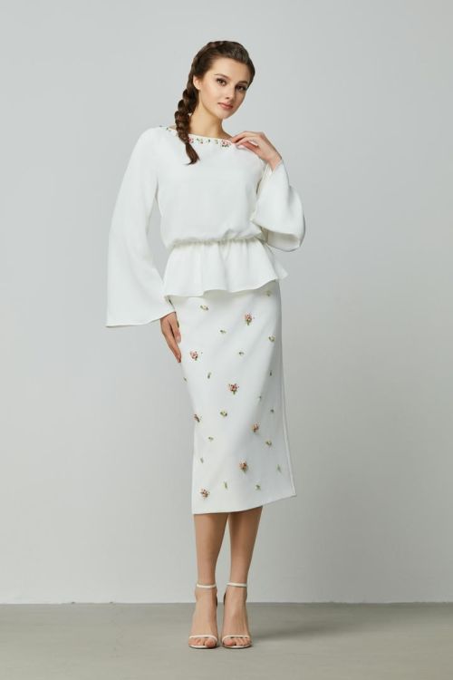 Embellished pencil skirt