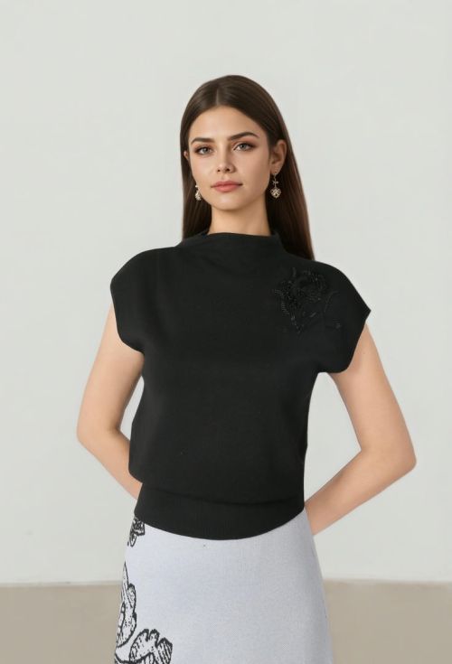 Black Short-Sleeve Knit